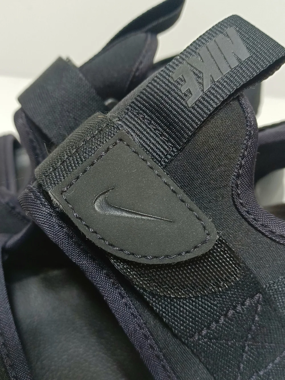 Nike Men Black Canyon Sandal Size 7